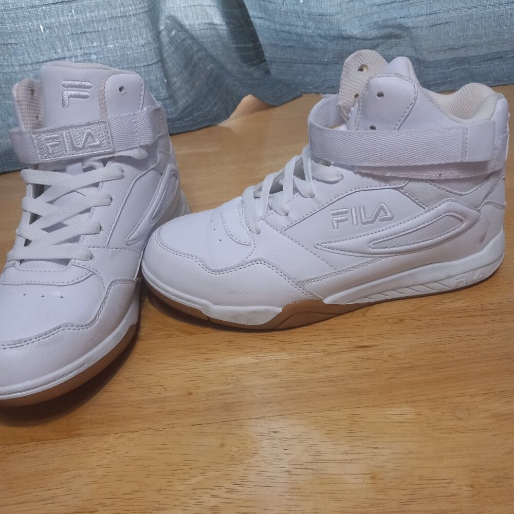Fila white shoes size 5